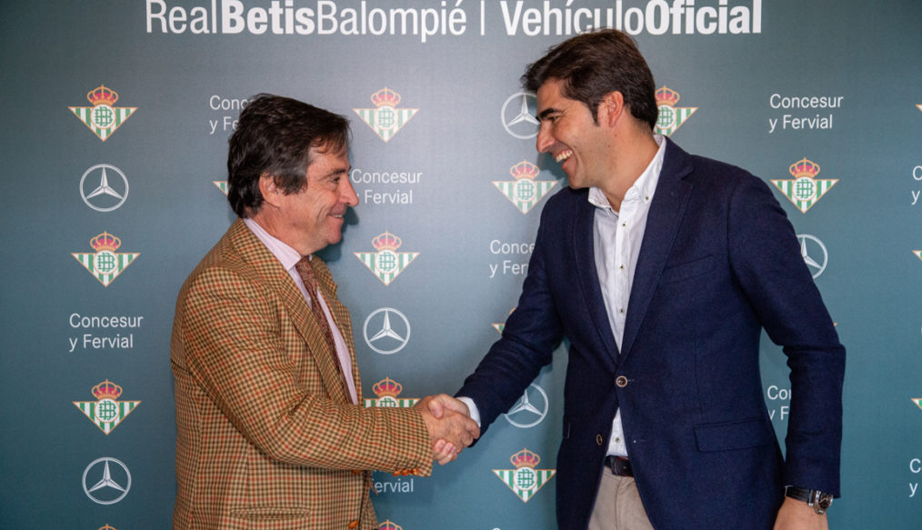 Mercedes-Benz vehículo oficial del Real Betis Balompié