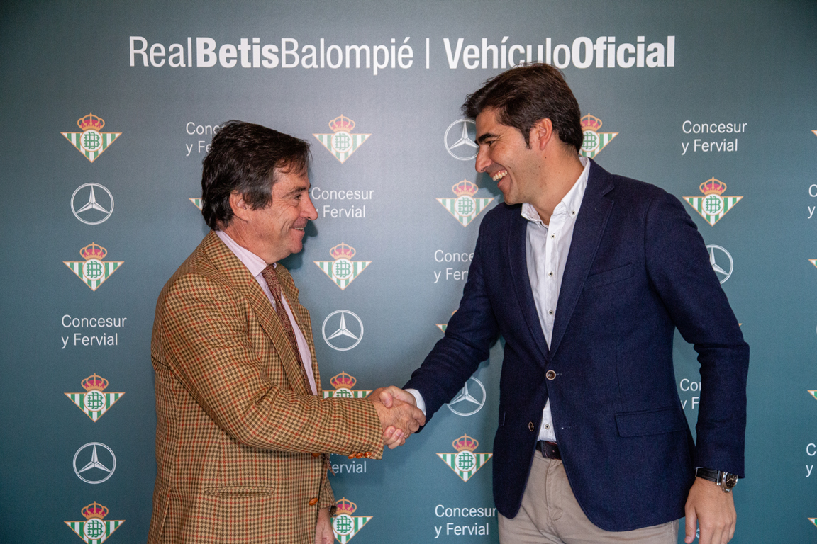 Mercedes-Benz vehículo oficial del Real Betis Balompié