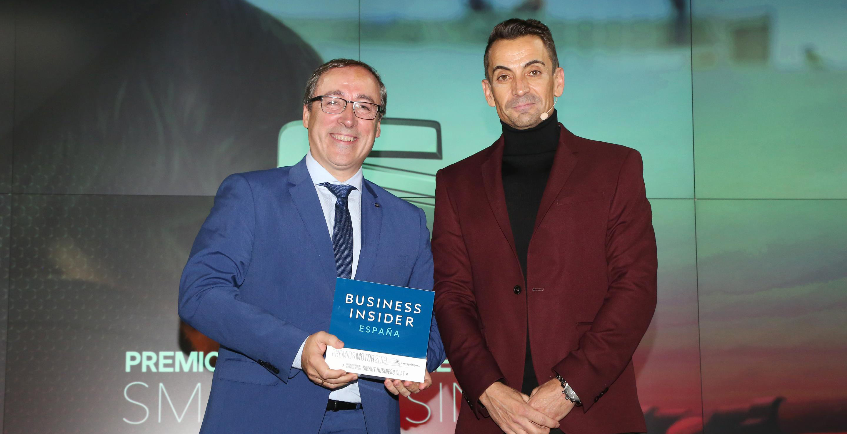 SEAT premiado con el Premio Smart Business