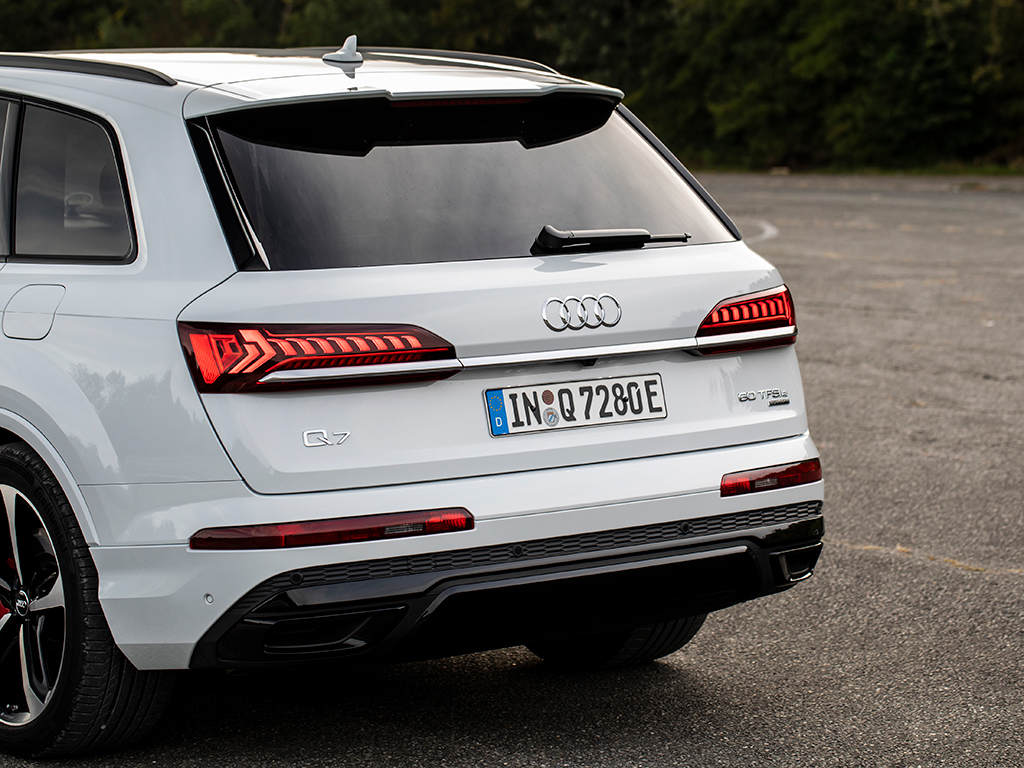 Nuevo Audi Q7 60 TFSIe quattro a la venta en el mercado español