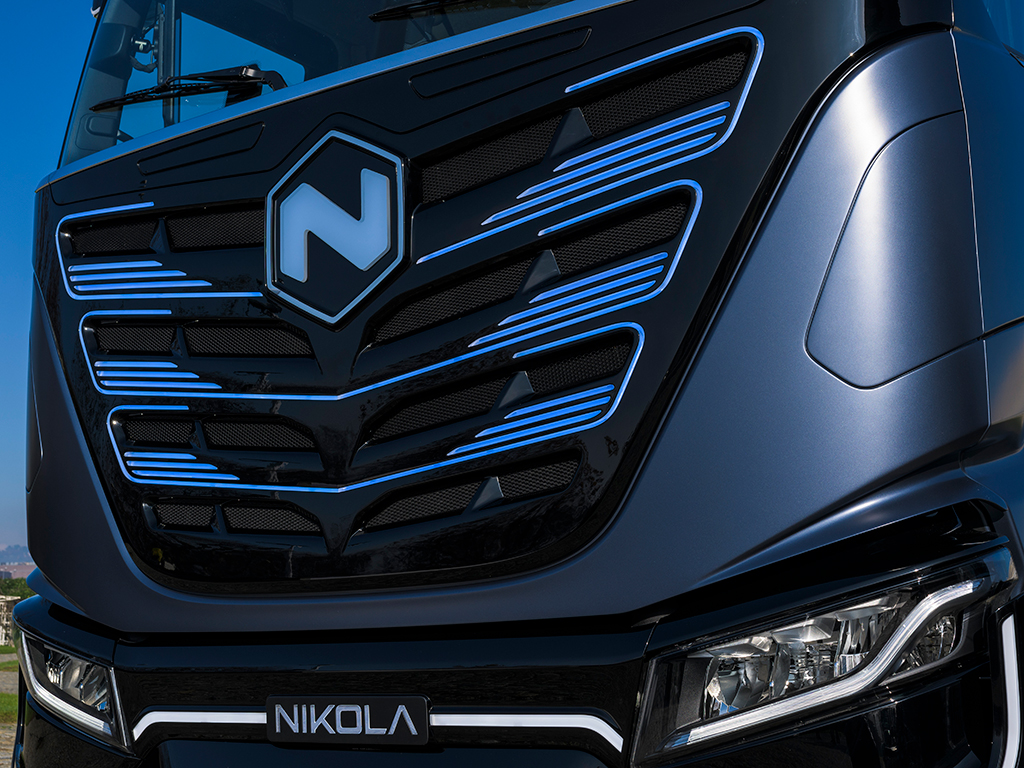 IVECO, FPT Industrial y Nikola presentaron el prototipo del Nikola TRE