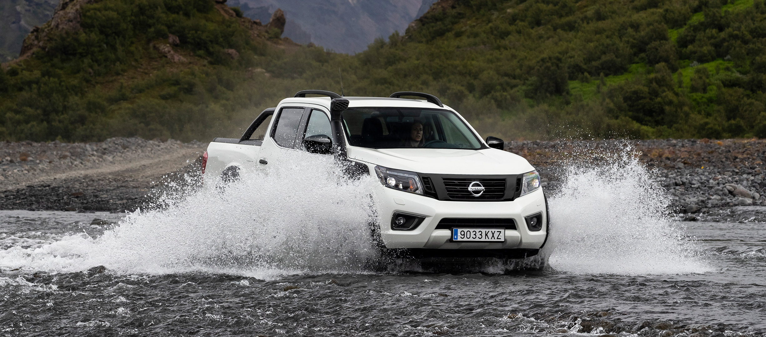 Nissan Navara OFF-ROADER AT32