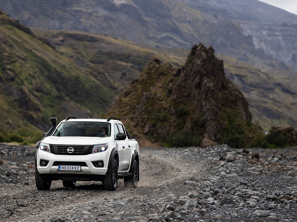 Nissan Navara OFF-ROADER AT32