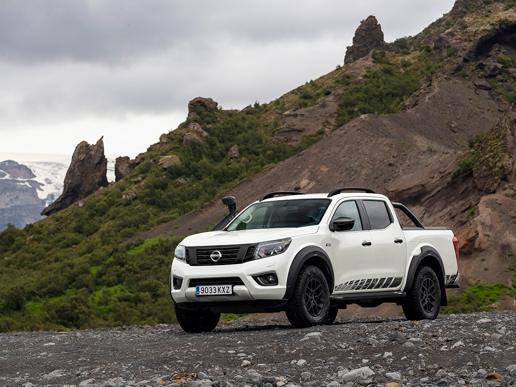 Nissan Navara OFF-ROADER AT32