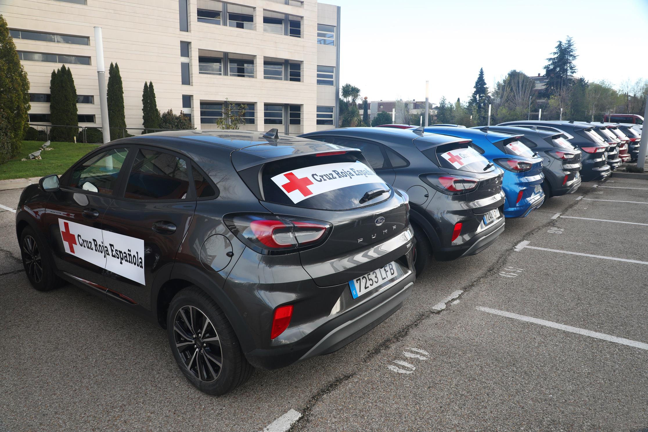 Ford España cede su flota de vehículos a la Cruz Roja