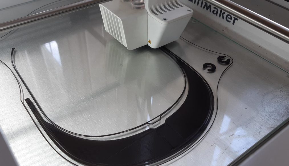 IVECO fabrica pantallas protectoras en las impresoras 3D de sus plantas