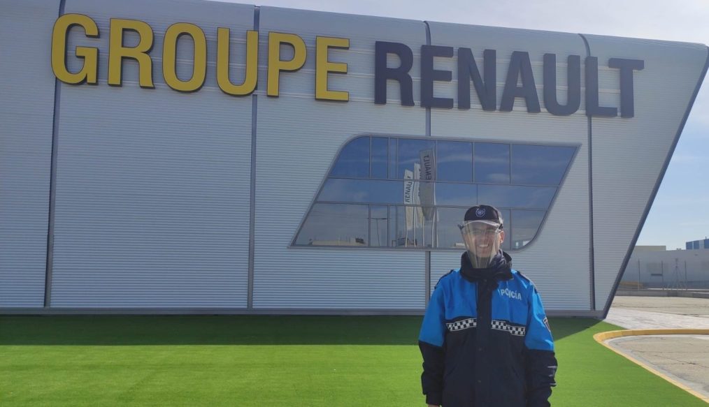 Renault al rescate, ahora con al Policía Municipal de Valladolid