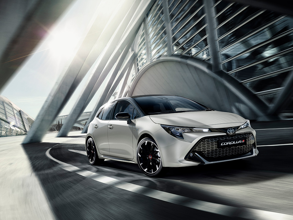 Toyota Corolla GR-SPORT, ya a la venta en España