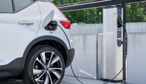 Servicio Plugsurfing de Volvo para sus modelos Recharge