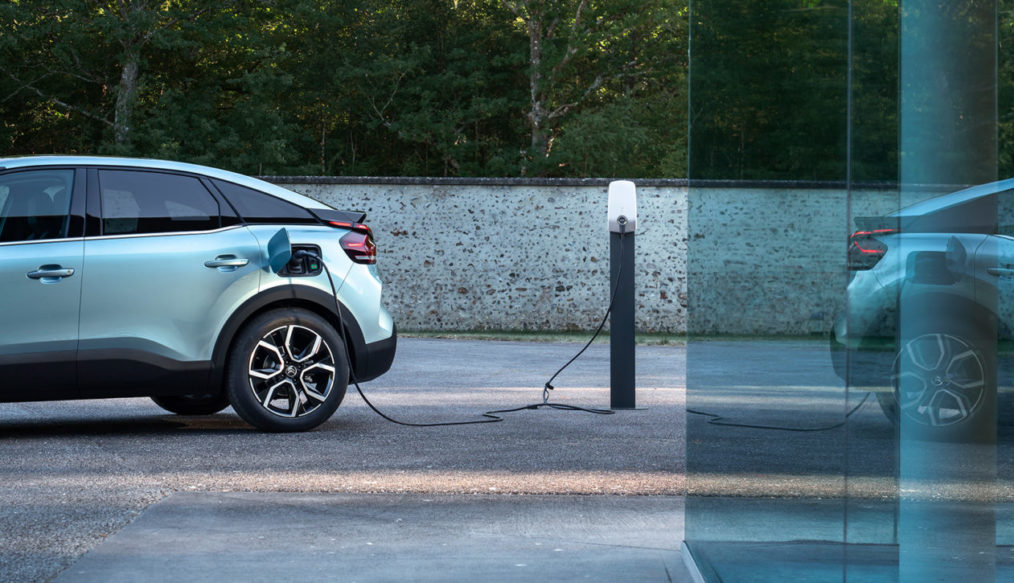 Nuevo Citroën C4 finalista del Car of the Year 2021.