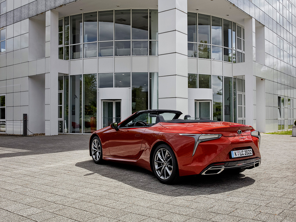 Lexus LC 500h Space Orange