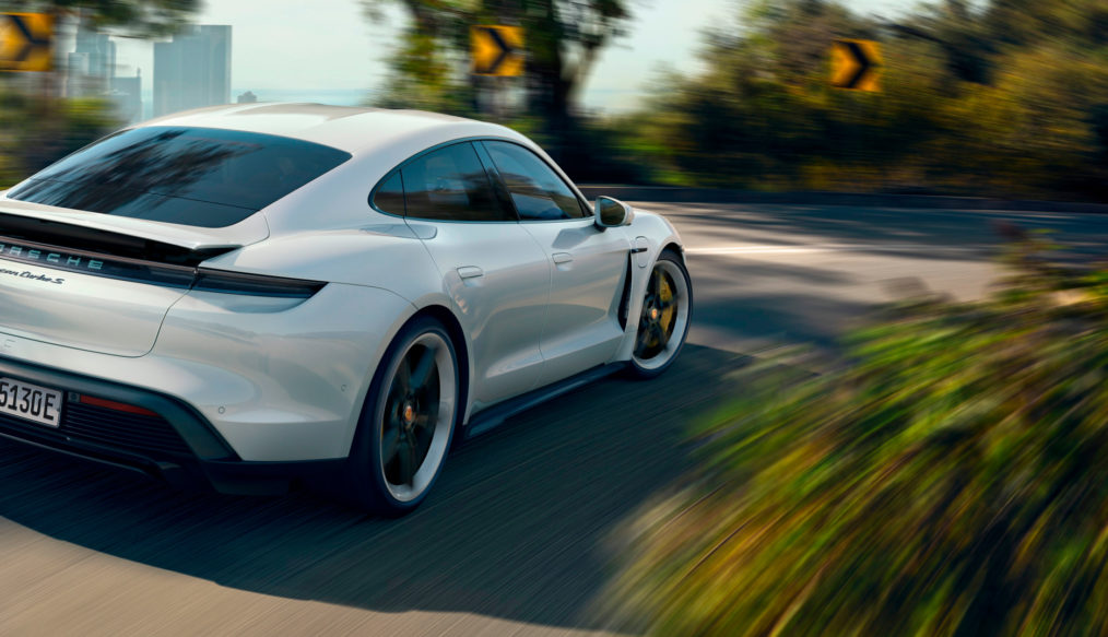 Mas premios para el Porsche Taycan