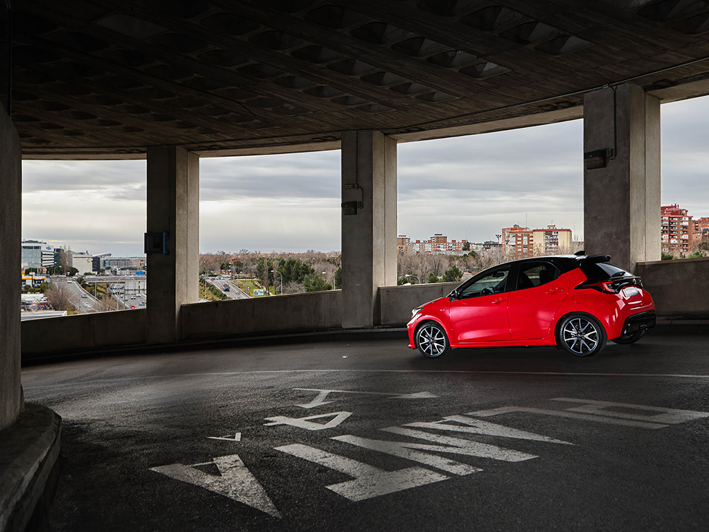 Toyota Yaris Electric