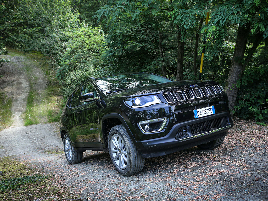 Jeep Compass y Renegade 4xe