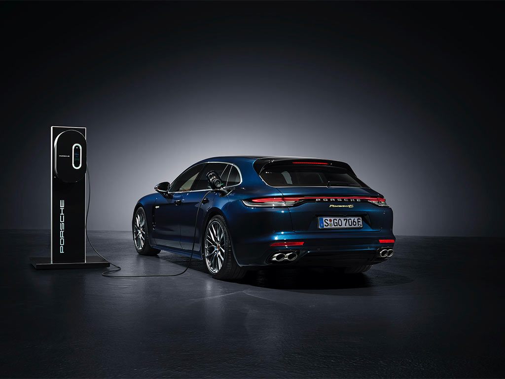 Nuevos Porsche Panamera híbridos enchufables