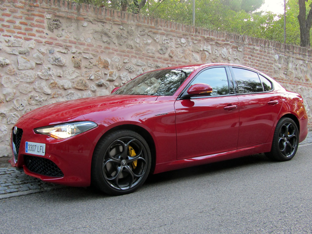 Alfa Romeo Giulia Veloce Q4 2.2 Turbo Automático 8 vel. AWD