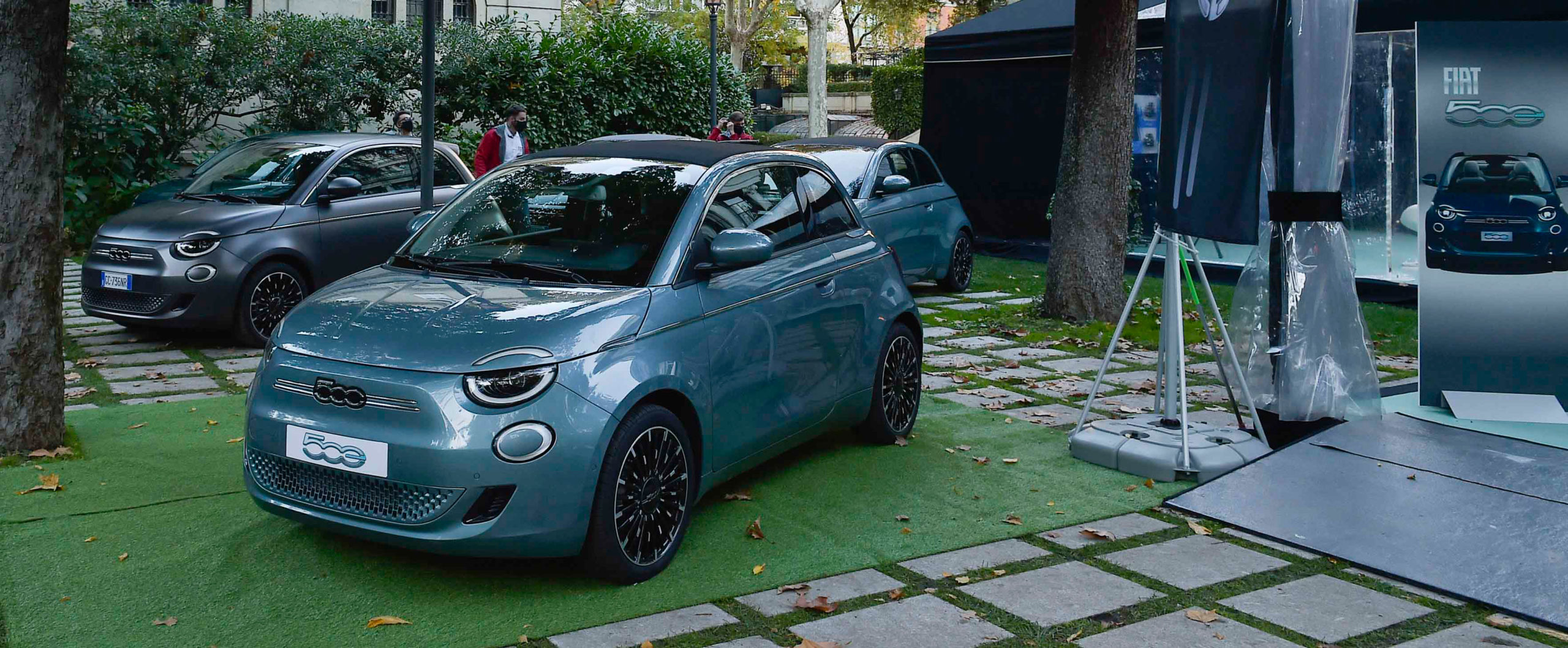 Fiat 500E, solo eléctrico, más grande y tres carrocerías a elegir, una de ellas con dos puertas laterales (3+1)