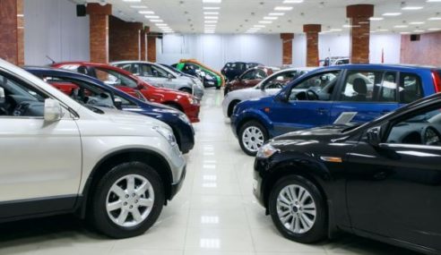 El mercado de venta de vehículos cae un 32,3%