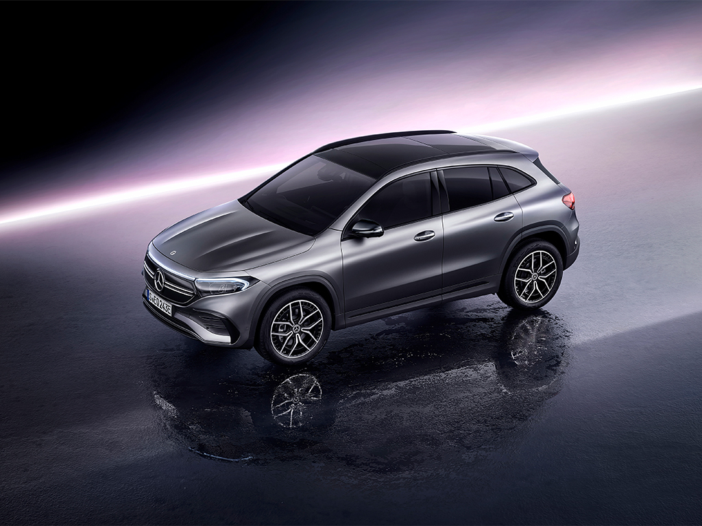 Mercedes-Benz EQA amplia su gama