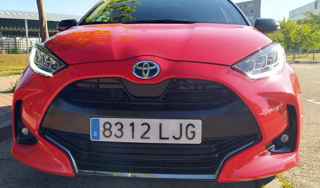 TestDrive - Toyota Yaris Electric Hybrid, Coche del año en Europa, razones le sobran