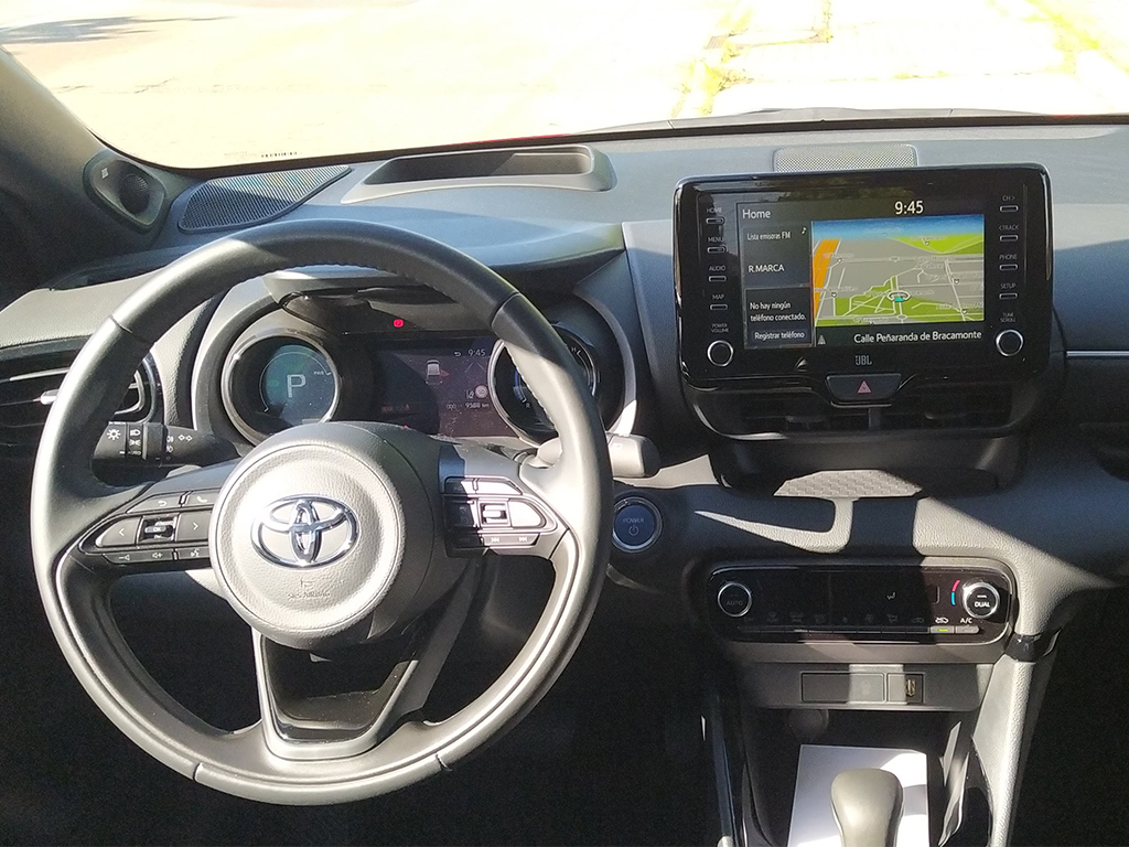 TestDrive - Toyota Yaris Electric Hybrid, Coche del año en Europa, razones le sobran