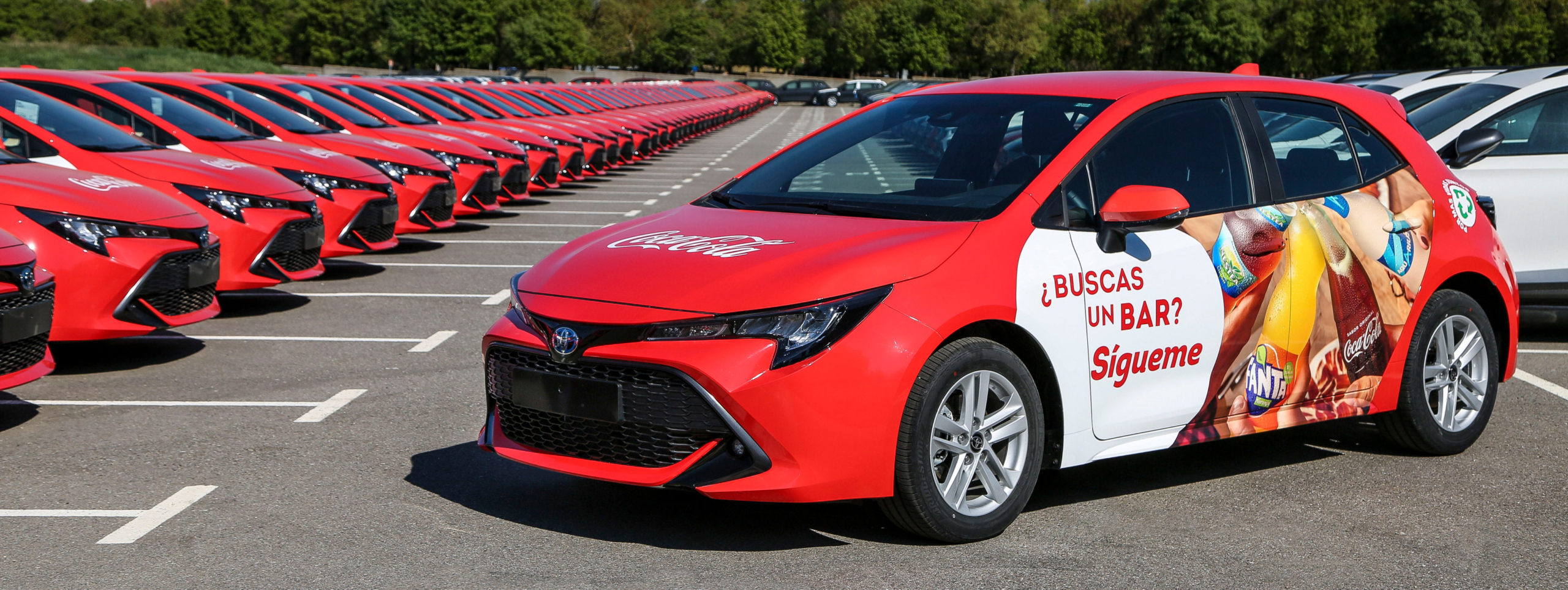 Toyota España ha hecho entrega de 115 vehículos híbridos eléctricos a Coca-Cola European Partners Iberia