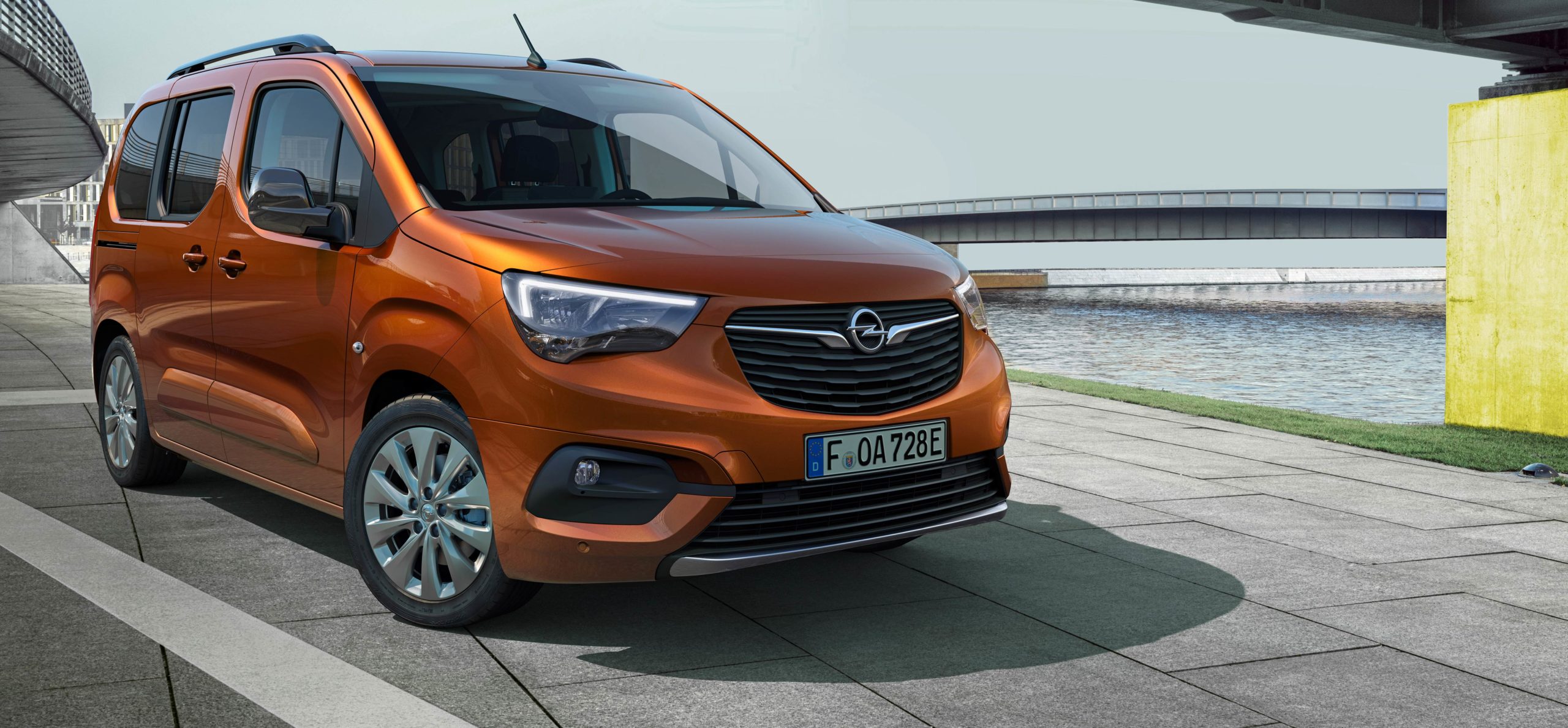 Opel Combo e-Life ya a la venta en España