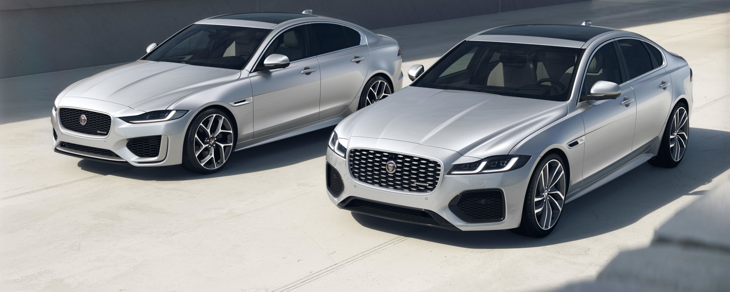 Nuevas versiones R-Dynamic Black para los Jaguar XE y XF