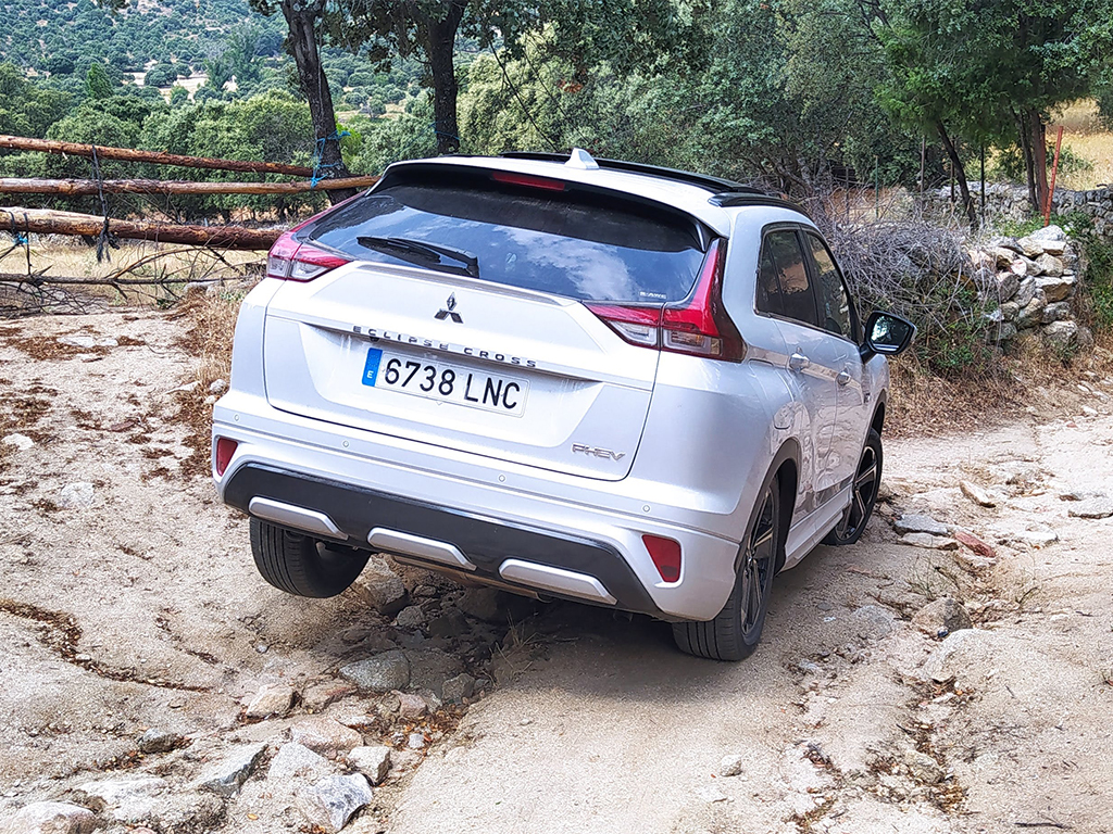 TestDrive - Mitsubishi Eclipse Cross PHEV, el SUV Coupé híbrido enchufable referencia del segmento