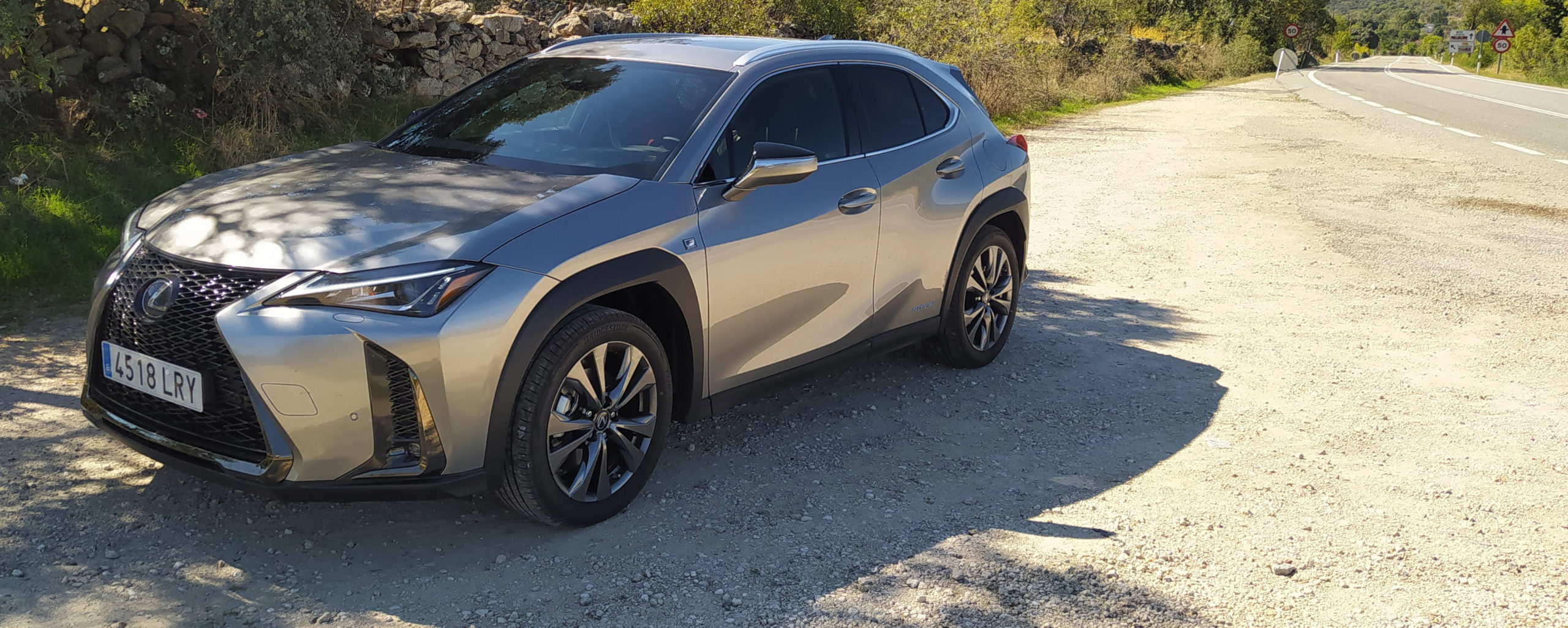 Testdrive - Lexus UX 250h, Crossover híbrido, premium, autorrecargable