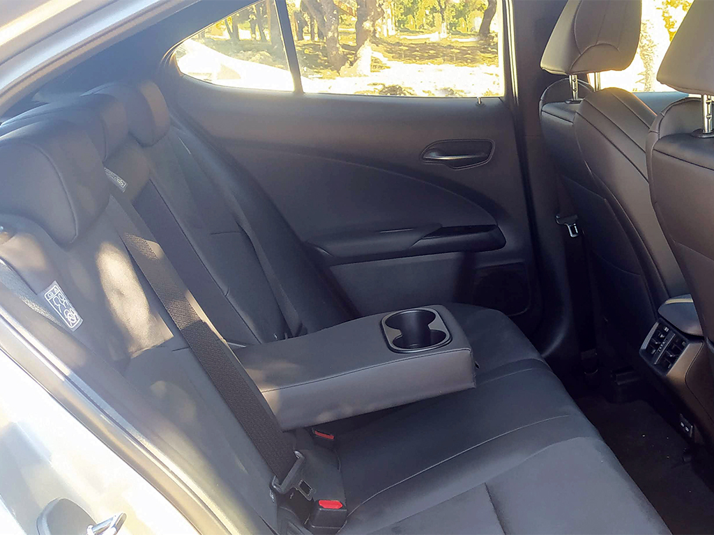 Testdrive - Lexus UX 250h, Crossover híbrido, premium, autorrecargable