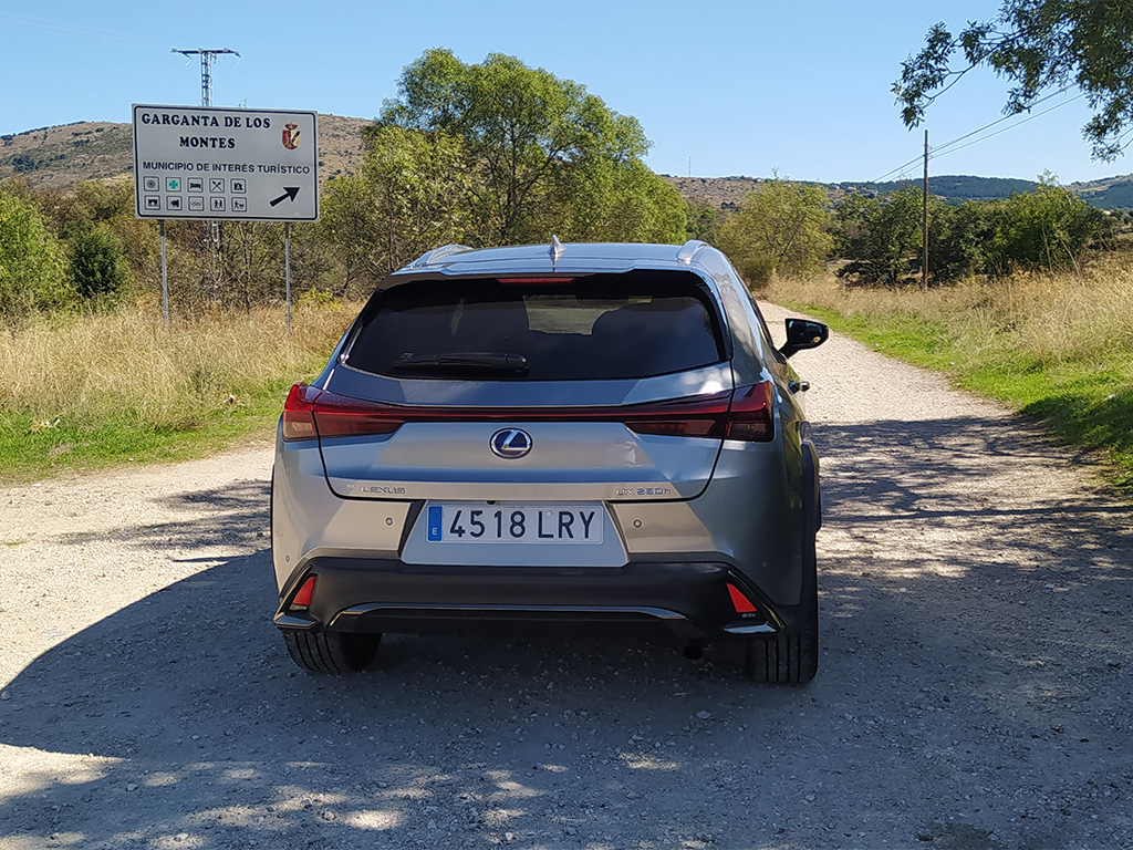 Testdrive - Lexus UX 250h, Crossover híbrido, premium, autorrecargable