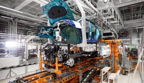 La crisis de los Microchips recorta un 30% la producción de vehículos en septiembre