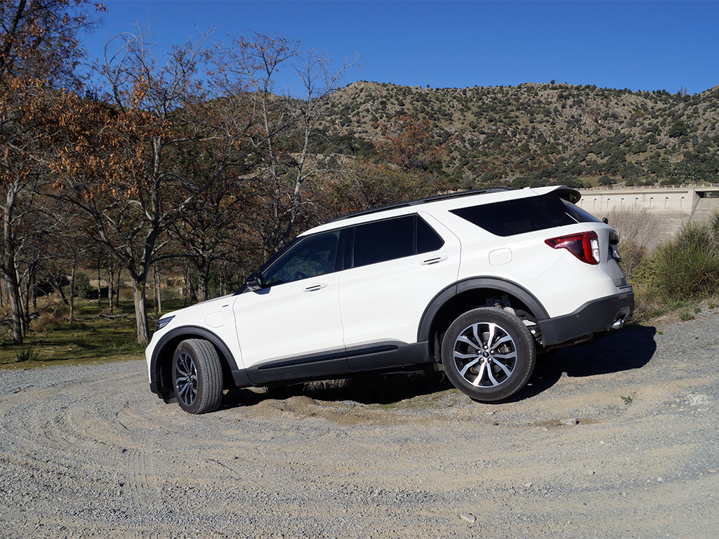 TestDrive - Ford Explorer PHEV, un SUV de otra dimensión