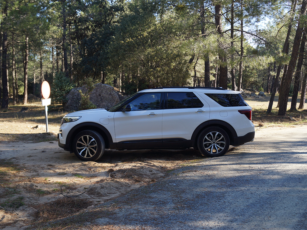 TestDrive - Ford Explorer PHEV, un SUV de otra dimensión