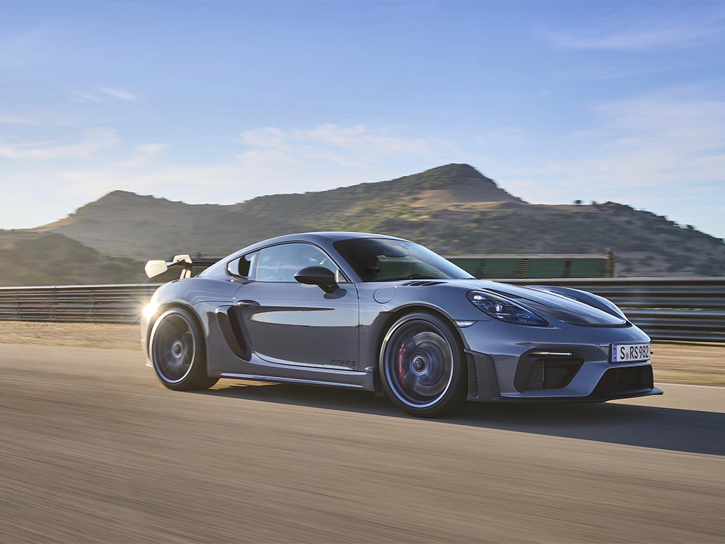 Porsche 718 Cayman GT4 RS