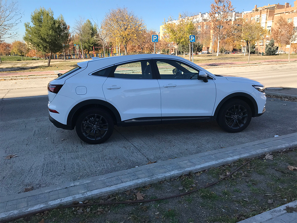 TestDrive - DFSK F5 un SUV Coupe muy equipado por menos de 30.000€