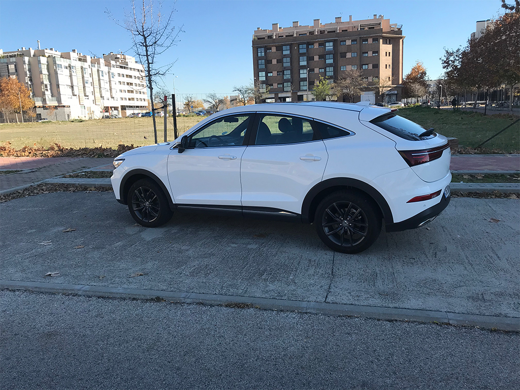 TestDrive - DFSK F5 un SUV Coupe muy equipado por menos de 30.000€