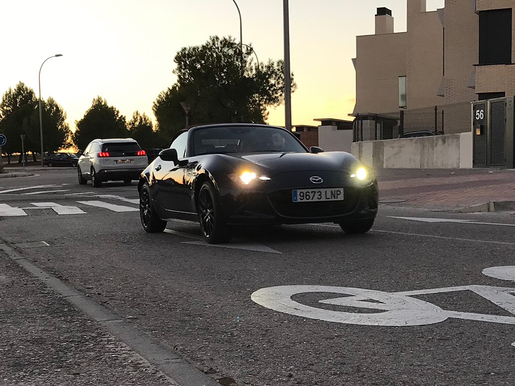 Prueba: Mazda MX-5 NA, renacimiento roadster - La Escudería