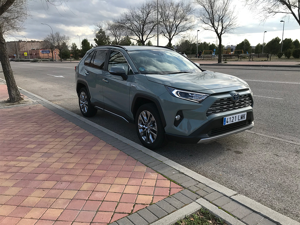 TestDrive - Toyota RAV4 el SUV con mayúsculas