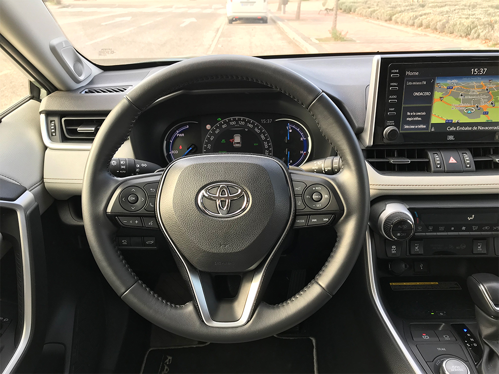 TestDrive - Toyota RAV4 el SUV con mayúsculas