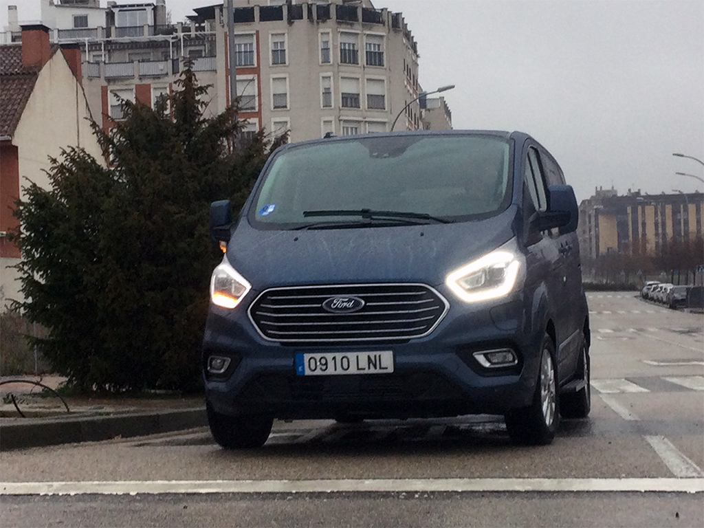 TestDrive - Ford Tourneo Custom Plug-in Hybrid