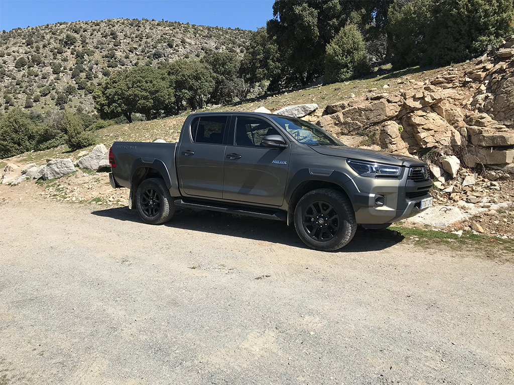 Prueba del Toyota Hilux Invincible