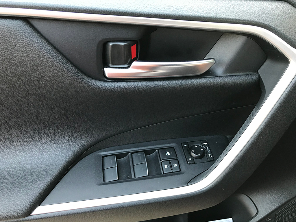 Prueba Toyota RAV4 Plug-in Hybrid ¿mejor que el Electric Hybrid?