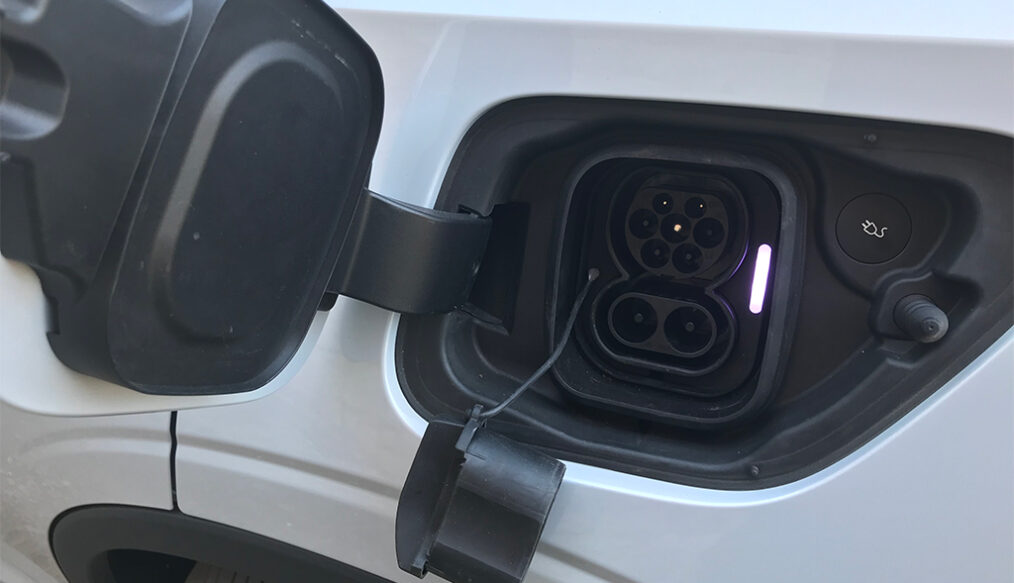 Las ventas de vehículos electrificados crece un 60% en agosto