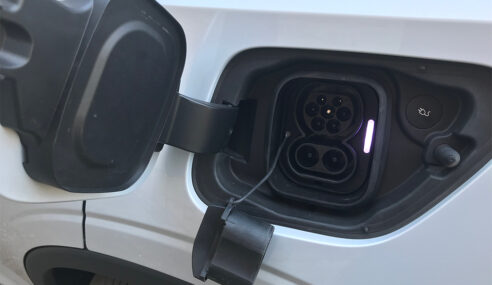 Las ventas de vehículos electrificados crece un 60% en agosto