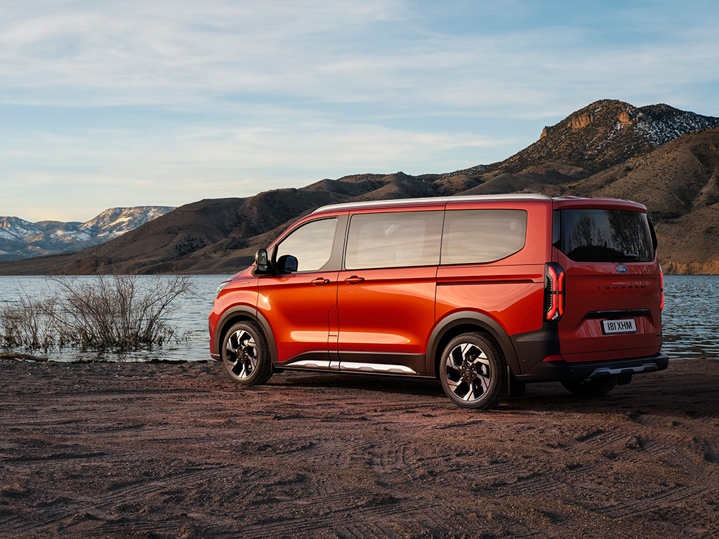 Presentación Ford e-Tourneo Custom