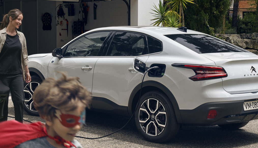 Citroën C4 X y ë-C4 X Electric ya se pueden pedir