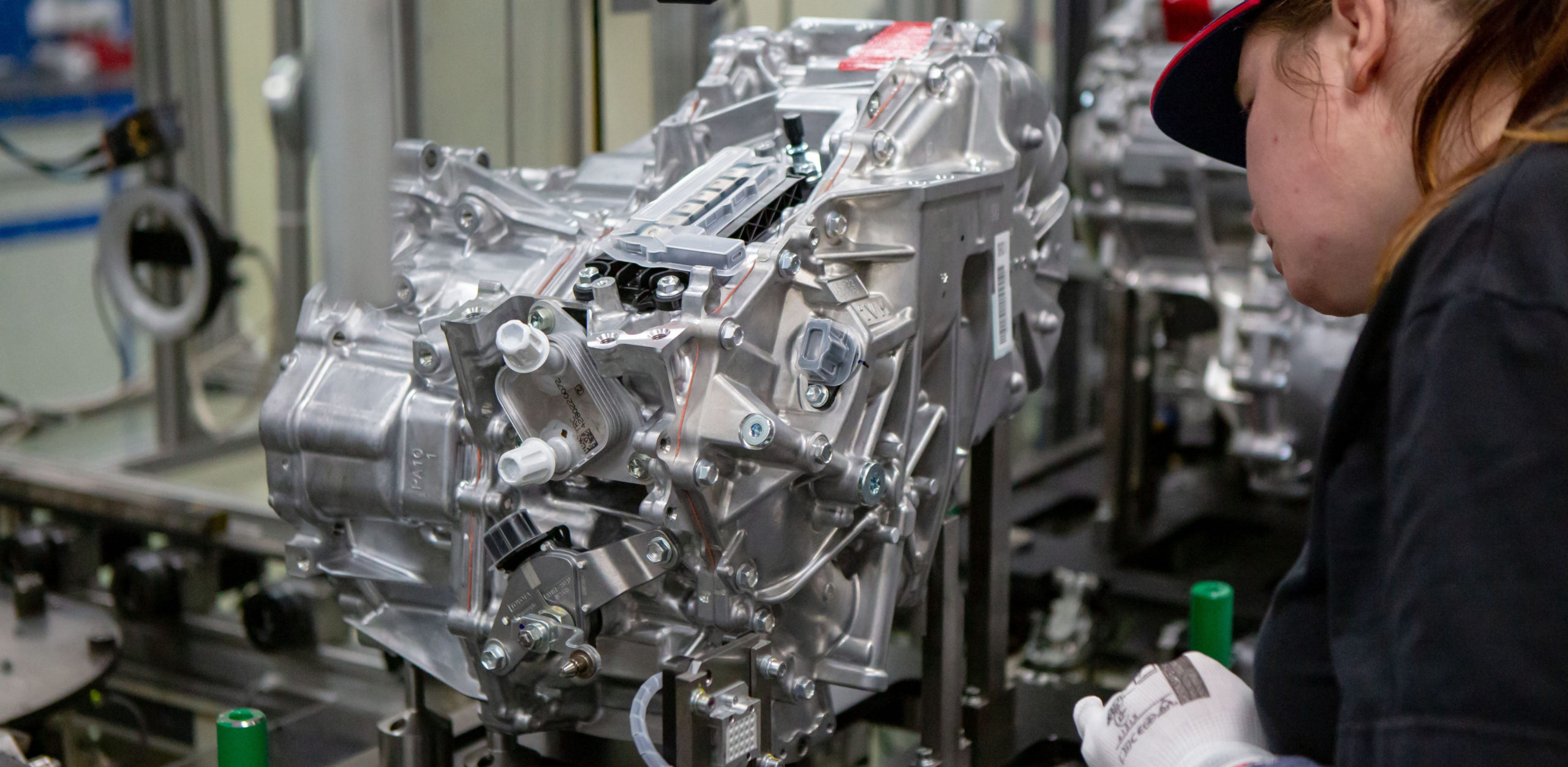 Toyota inicia la producción de la 5ª generación de motores híbridos