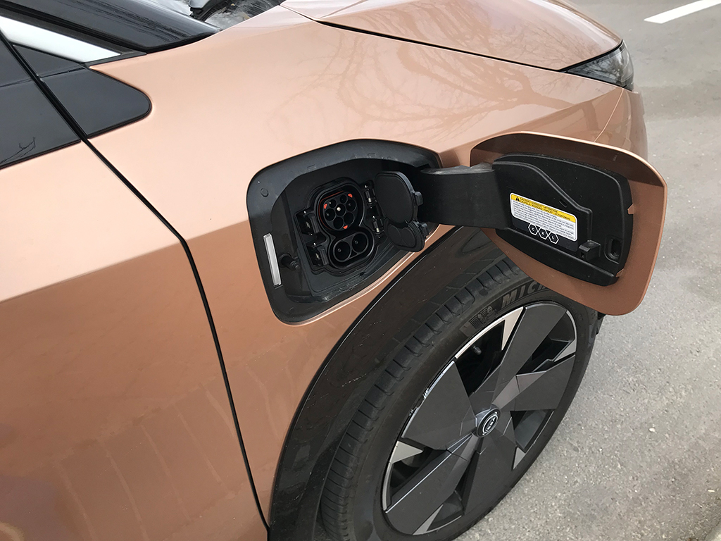 Prueba Nissan Ariya, el SUV 100% eléctrico de más de 500 km de autonomía